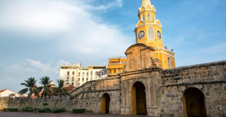 Migración Colombia bloquea entrada a viajeros con antecedentes sexuales: Cartagena, entre las más vigiladas; 230 extranjeros han sido inadmitidos