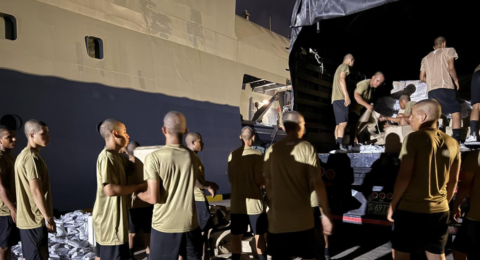 Colombia envía 240 toneladas de ayuda humanitaria a Cuba tras el paso del huracán Melissa desde la Base Naval de Cartagena