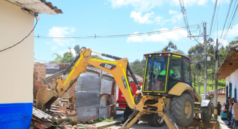Antioquia | tres 'casas de vicio' fueron demolidas en Abejorral: ya van 36 en todo el departamento entre 2024 y 2025