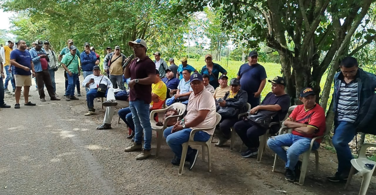 Comunidad de Sucre (Sucre) paraliza a La Mojana y San Jorge en defensa de $138 mil millones para obras en la vía
