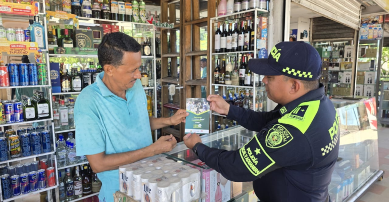 En la antesala de diciembre, Barranquilla activa sus alertas: aumenta el riesgo de licor adulterado y las autoridades endurecen la vigilancia