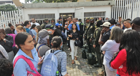 'Valle tiene más de 1.000 trámites diarios paralizados y $83 millones perdidos en recaudo por protesta afuera de Gobernación': van 2 días de reclamos