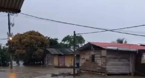 Más de 47 municipios de Valle, Chocó, Cauca y Nariño, en alerta por intensas lluvias que causan derrumbes y deslizamientos