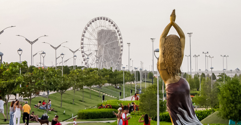 La Luna del Río: la rueda panorámica que transforma el Gran Malecón en un mirador urbano sobre el Magdalena en Barranquilla