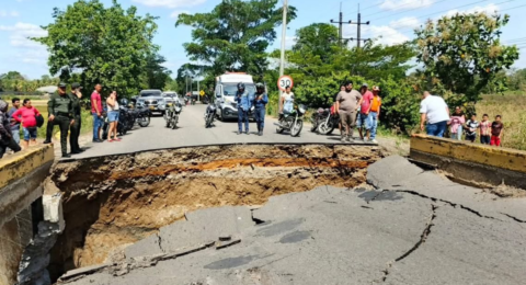 Un puente colapsó y dejó incomunicados a cuatro municipios del Meta: San Juan de Arama, Vista Hermosa, Mesetas y Uribe, en la región del Ariari