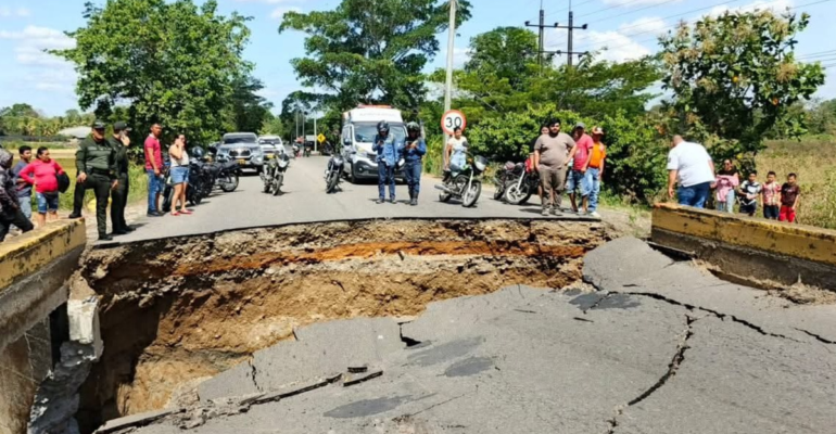 Un puente colapsó y dejó incomunicados a cuatro municipios del Meta: San Juan de Arama, Vista Hermosa, Mesetas y Uribe, en la región del Ariari