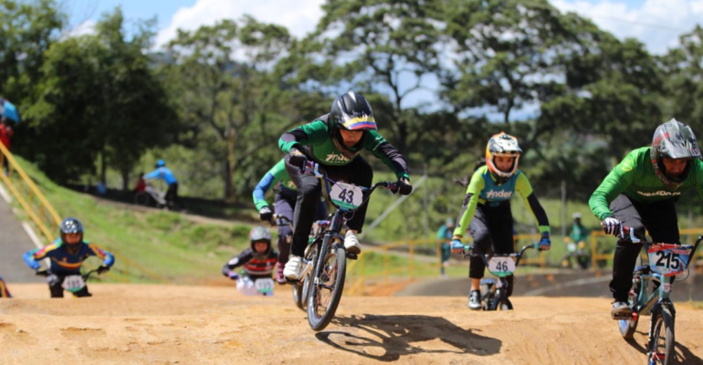 De la bicicleta navideña al oro: la historia de Laura Galeano en el BMX y el regreso triunfal de Medellín al podio deportivo