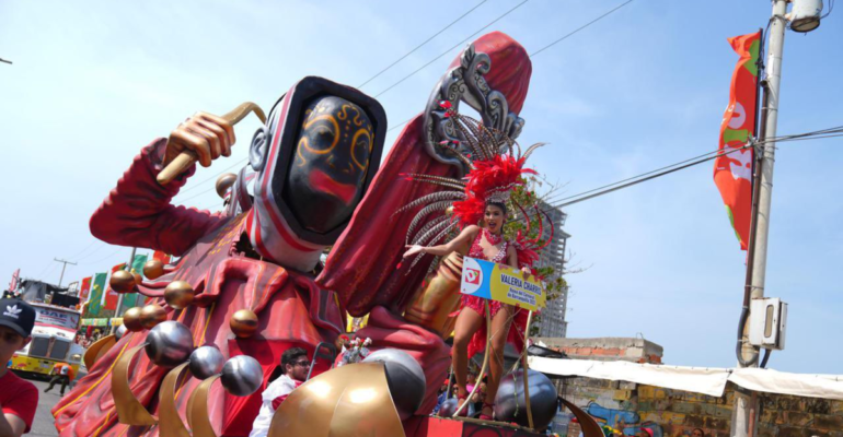 Abre la Fábrica de Carrozas del Carnaval de Barranquilla, el taller donde toma forma el arte que brillará en la Batalla de Flores