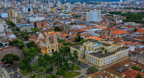 Hombre que atacó con un machete a sus padres murió tras ser linchado por sus vecinos en Bucaramanga: 'Lo amarraron y golpearon'