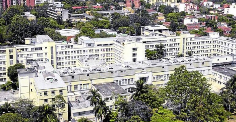 'Acá no hay contratos amañados ni esclavitud; la denuncia de un candidato al Congreso quiere desfigurar al HUV': gerente del hospital presenta informe