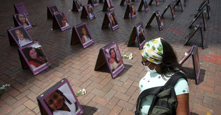 Tragedia en el centro de Cali: mujer fue asesinada con arma de fuego por su pareja, quien luego se disparó y permanece en grave estado de salud