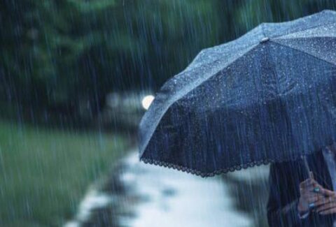 Hay más de 30 afectaciones en vías de Colombia por fuertes lluvias en el país: estos son los puntos con cierres viales y pasos restringidos