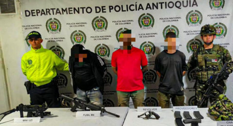 Alias Sotelo, cabecilla urbano del 'clan del Golfo', fue capturado por el Ejército en Salgar, Antioquia: otros dos integrantes cayeron en flagrancia