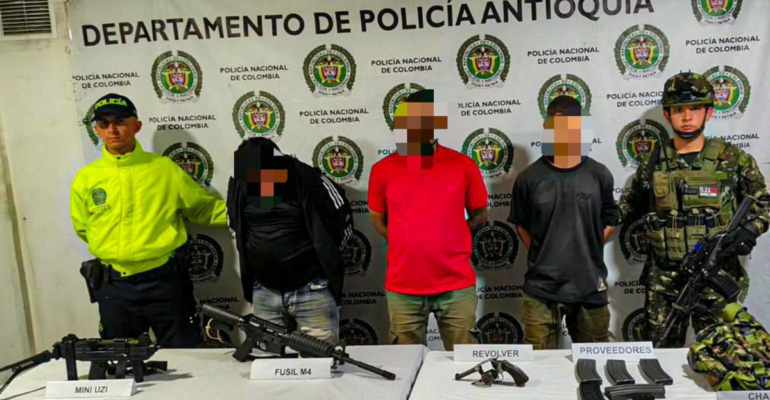 Alias Sotelo, cabecilla urbano del 'clan del Golfo', fue capturado por el Ejército en Salgar, Antioquia: otros dos integrantes cayeron en flagrancia