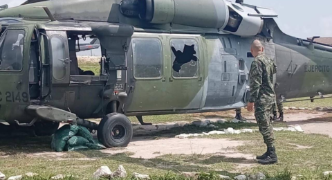 Ataque armado contra helicóptero del Ejército deja al menos 14 soldados heridos en el sur de Bolívar: autoridades investigan quién atacó la aeronave