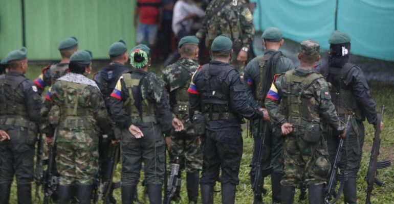 Disidentes están imponiendo régimen de terror en Palmira con amenazas para construir vías en zona rural: 'Cuando Farc dice salir a mingas, son todos'
