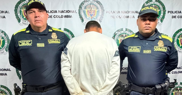 Atención | La Policía frustró un nuevo atentado terrorista en Cali: un hombre fue capturado, llevando un artefacto consigo en el oriente de la ciudad