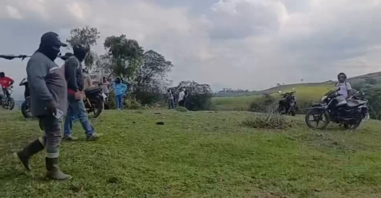Ejército alerta asonada contra los soldados en zona rural de Jamundí, en el Valle: es la segunda en un mes y disidentes de las Farc estarían detrás