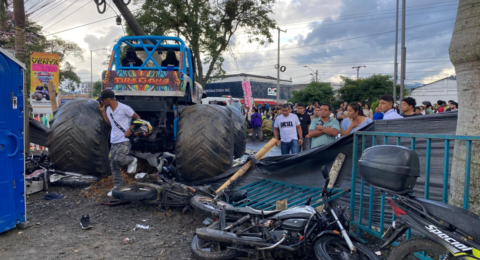 En video | Tragedia en Popayán: conductora de camioneta gigante ‘Monster Truck’ atropelló a 38 personas en evento de exhibición, hay tres muertos