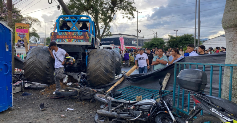 En video | Tragedia en Popayán: conductora de camioneta gigante ‘Monster Truck’ atropelló a 38 personas en evento de exhibición, hay tres muertos