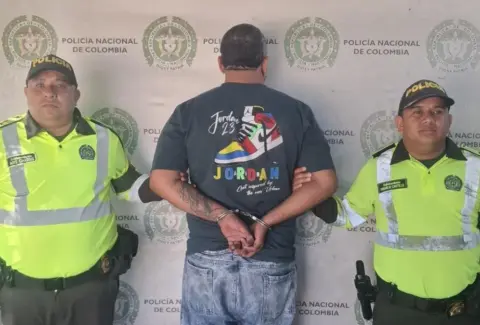 Capturan a conductor ebrio tras ocasionar un accidente en la vía Cartagena-Barranquilla: el hombre habría intentado sobornar a policías