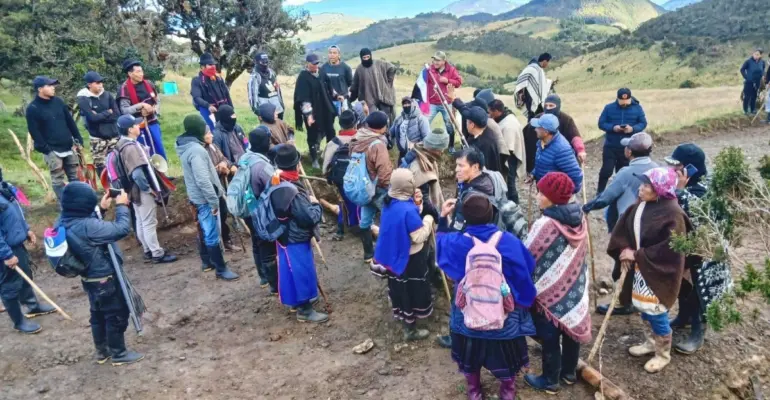 Fuerte disputa por tierras entre dos pueblos indígenas dejó al menos cinco muertos y 44 heridos en Cauca