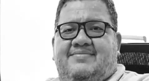 Cristian Herrera, reconocido periodista en Cúcuta, fue asesinado: lo mataron delante de su familia al llegar a casa