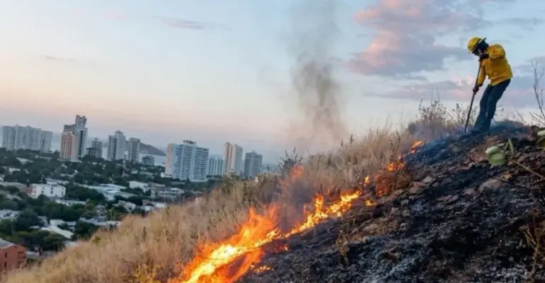 Santa Marta rompe récord de temperaturas y el calor extremo obliga a declarar calamidad pública: se encienden alertas por salud, agua e incendios