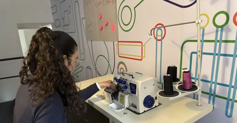 Así buscan enseñar a niños y jóvenes a convertir ideas en proyectos de negocio