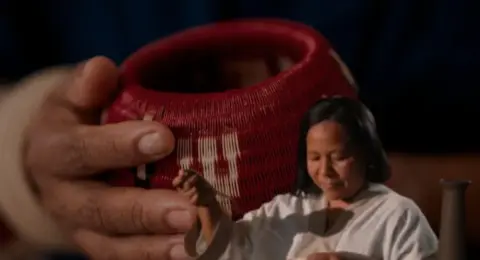 Más de 180 artesanos 'tejen' las expresiones culturales del Pacífico en Cali: programa de Alcaldía ofrece capacitaciones para preservar la identidad