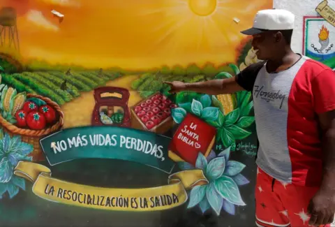 Los jóvenes de las pandillas que evitan enfrentarse entre sí para convertirse en emprendedores de paz en el Cauca