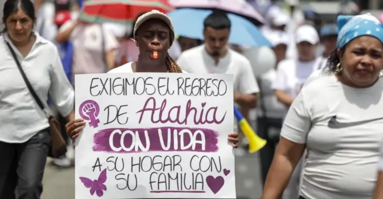 Familiares y amigos de María Camila Potosí marcharon en Cali exigiendo el regreso de la bebé de la joven de 20 años que fue hallada sin vida