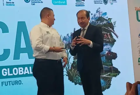 Líderes del Valle del Cauca reciben reconocimientos por su vocación social, su impulso al departamento y por el mérito y el valor empresarial