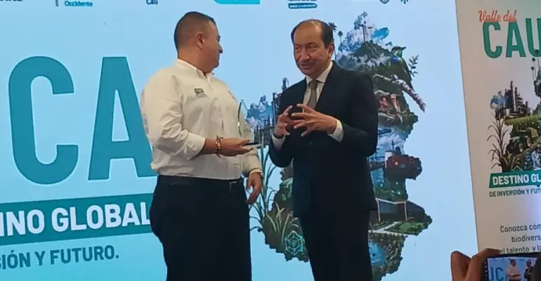 Líderes del Valle del Cauca reciben reconocimientos por su vocación social, su impulso al departamento y por el mérito y el valor empresarial