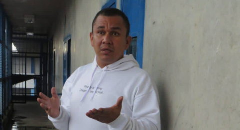 ‘Va para una cárcel de verdad’: presidente De La Espriella arremete contra alias Negro Ober, uno de los criminales en carpeta para prisión en altamar