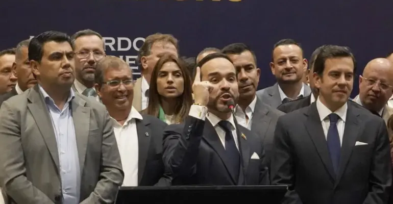 El blindaje en el aeropuerto del Valle y otros puntos por la posesión de Abelardo De la Espriella en Cali: tres pelotones en la terminal aérea