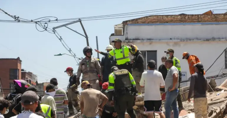 El alcalde de Cali, Alejandro Eder, anuncia investigaciones de fondo y peritaje técnico con ingenieros expertos a edificios nuevos tras el terremoto