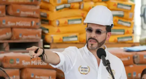 'Estaré al tanto de la reconstrucción que se haga en el Valle': presidente De La Espriella destinará bienes de narcos para las víctimas del terremoto