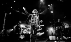 Música para sanar la ciudad: Enrique Bunbury regresa a Cali en un momento clave de reencuentro y reactivación