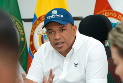Yahir Acuña, alcalde de Sincelejo, se pronunció tras el anuncio de Estados Unidos de revocarle su visa y aseguró que va a 'solicitarla nuevamente'