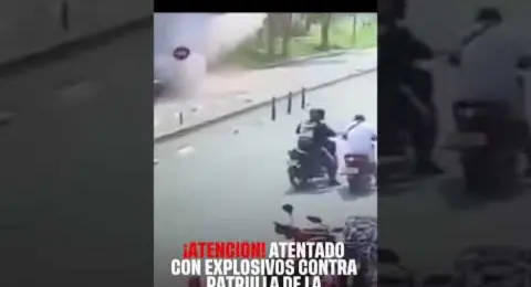 Video del momento del atentado con explosivos contra la Policía en Popayán, Cauca: en el ataque terminaron heridos dos agentes y tres civiles