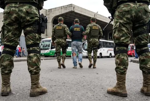 De un viaje de negocios a cinco días de infierno: liberan en Cali a un ciudadano mexicano secuestrado por una banda de extorsionistas