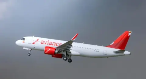 Pasajera del vuelo Medellín - Nueva York contó detalles sobre la angustia y el susto ante las fuertes turbulencias: 'No nos matamos por un poquito'