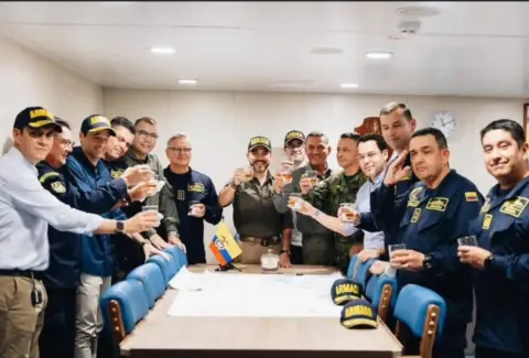 Armada Nacional explicó el brindis durante la visita del presidente Abelardo De La Espriella al buque ARC en San Andrés: 'Tradiciones históricas'